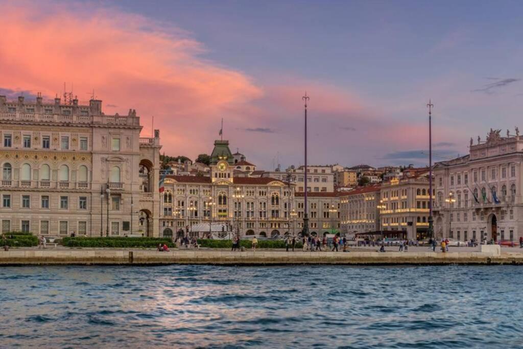 Luxury Stazione Centrale Elegante Loft Διαμέρισμα Τεργέστη Εξωτερικό φωτογραφία